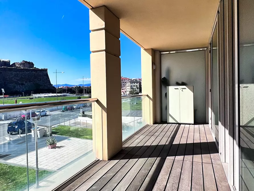 Immagine 6 di Ufficio in affitto  in Piazza Guido Rossa a Savona