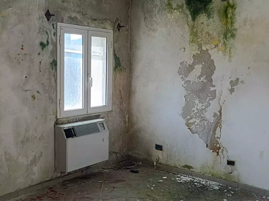 Immagine 26 di Rustico / casale in vendita  in San Bartolomeo del Bosco a Savona