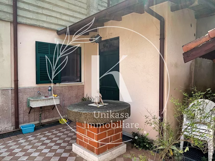 Immagine 28 di Casa indipendente in vendita  in Via Santuario a Savona