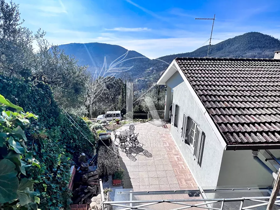 Immagine 3 di Villetta a schiera in vendita  in Via Vilmar 1 a Vezzi Portio