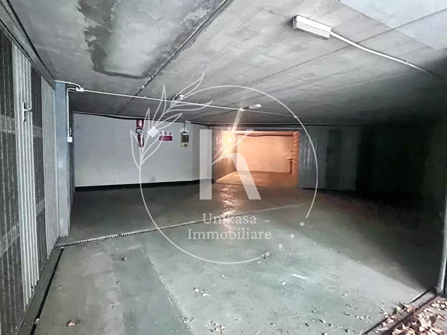 Immagine 2 di Garage in vendita  in via Mentana a Savona