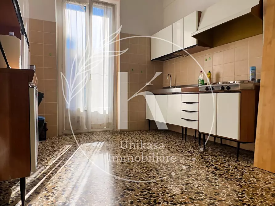 Immagine 17 di Quadrilocale in vendita  in Via Giuseppe Cesare Abba a Savona