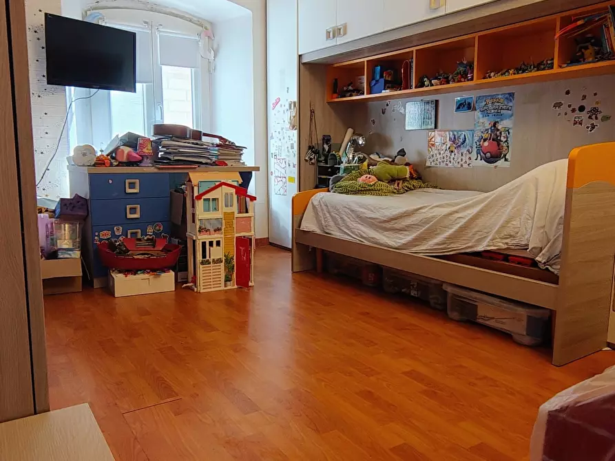 Immagine 10 di Quadrilocale in vendita  in Via Niella a Savona