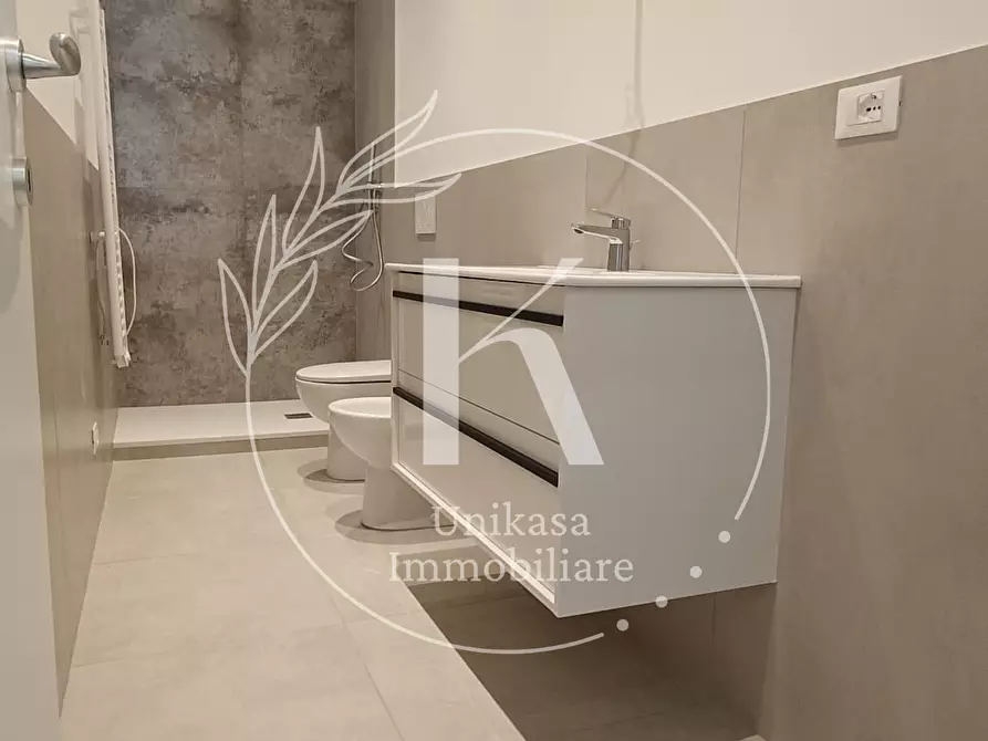 Immagine 11 di Trilocale in vendita  in Piazza Guglielmo Marconi a Savona