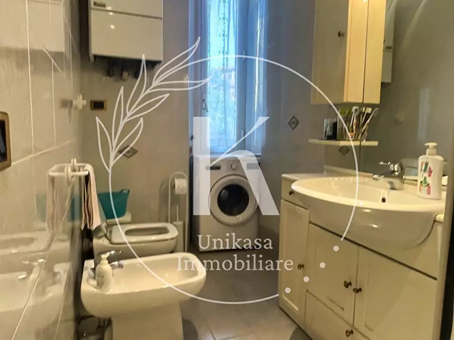 Immagine 14 di Quadrilocale in vendita  in Via Anton Giulio Barrili a Savona