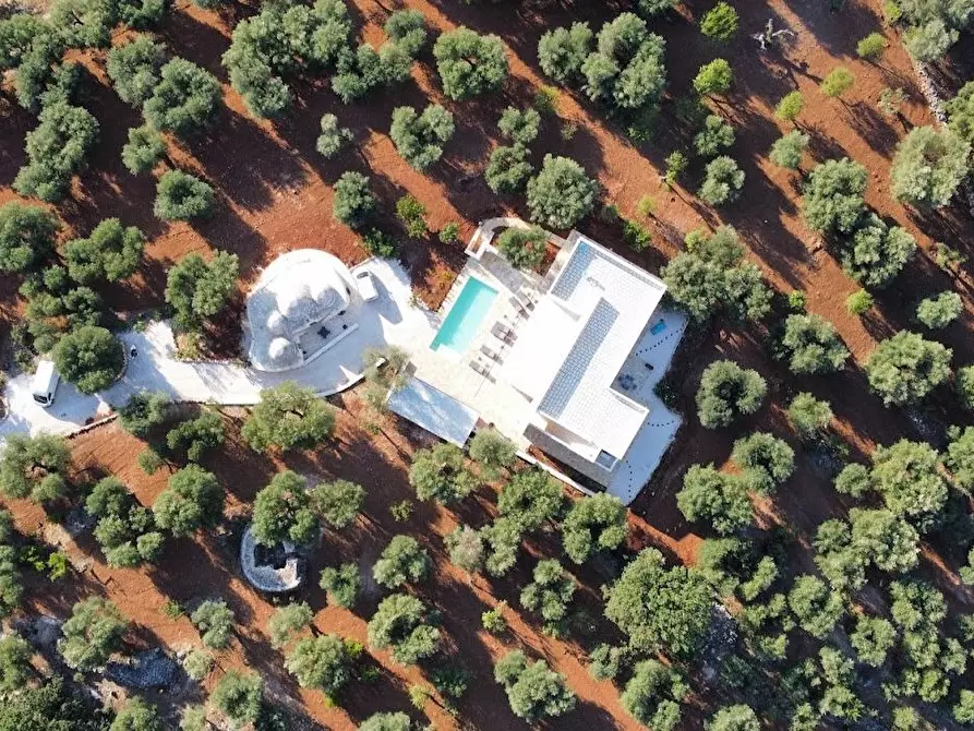 Immagine 23 di Villa in vendita  in CONTRADA  PASCAROSA a Ostuni