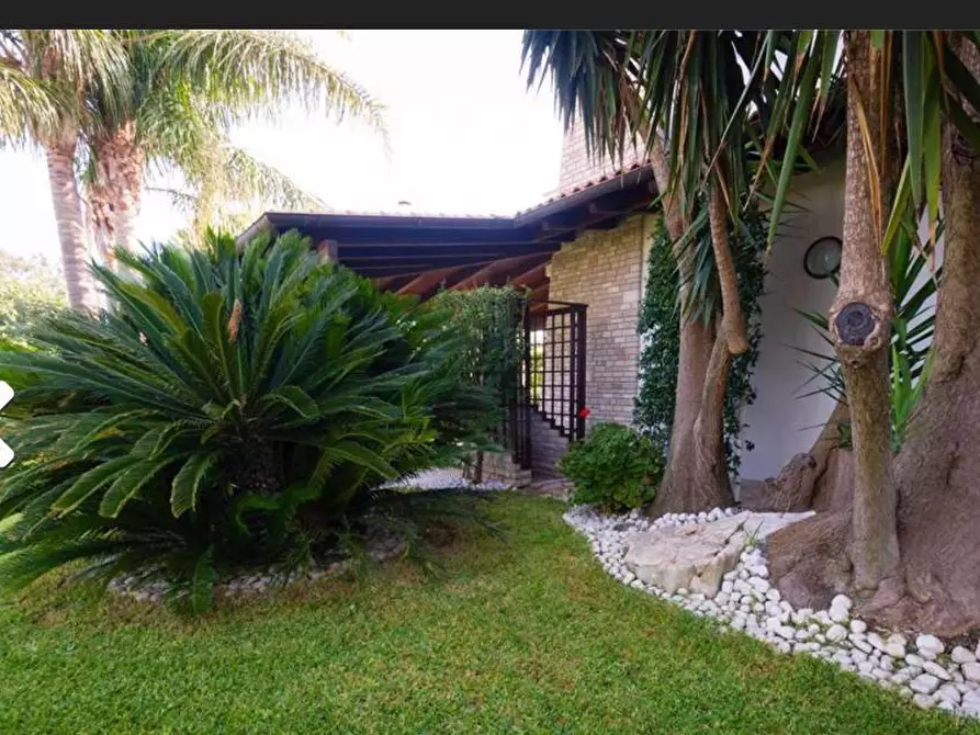 Immagine 23 di Villa in vendita  in Strada Provinciale 35 a Carovigno