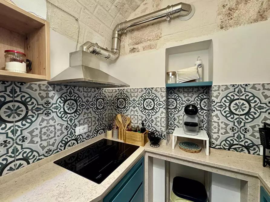 Immagine 17 di Casa indipendente in vendita  in piazzale domenico colucci a Ostuni