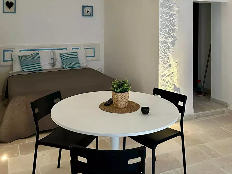 Immagine 1 di Casa indipendente in vendita  in Vico Aurelio Saffi a Ostuni