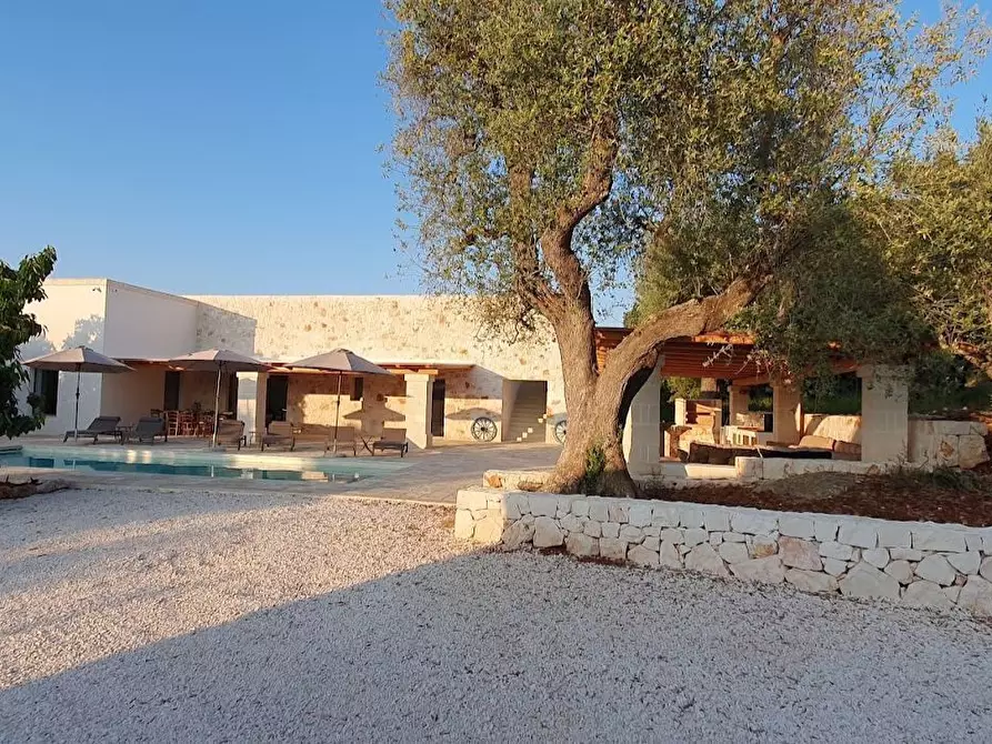 Immagine 10 di Villa in vendita  in CONTRADA  PASCAROSA a Ostuni