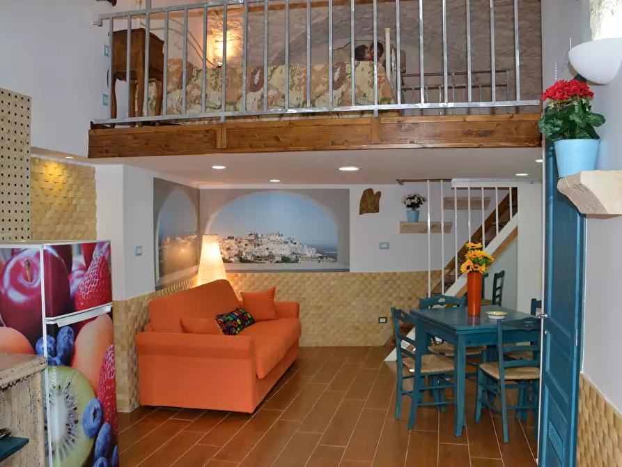 Immagine 41 di Casa indipendente in vendita  in Via Alfonso Pomes a Ostuni