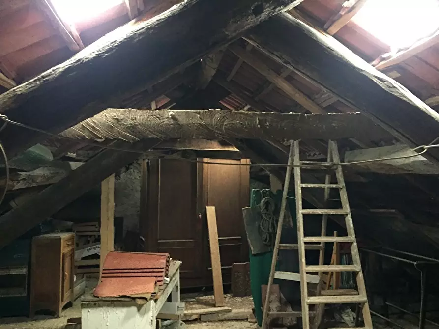 Immagine 27 di Rustico / casale in vendita  a Urbe