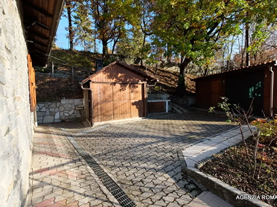 Immagine 46 di Villa in vendita  in Località Brigiola 28 a Sassello