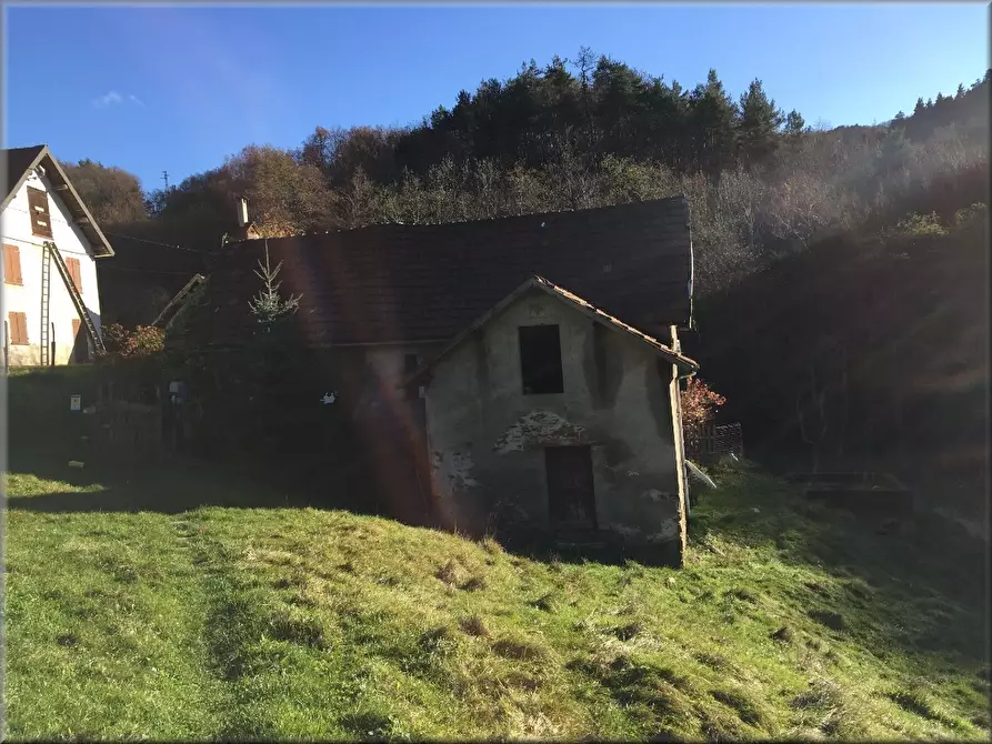 Immagine 2 di Rustico / casale in vendita  a Sassello