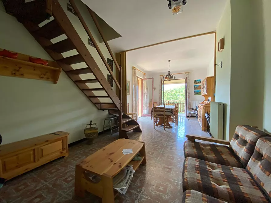 Immagine 3 di Bilocale in vendita  in SP40 71 a Urbe