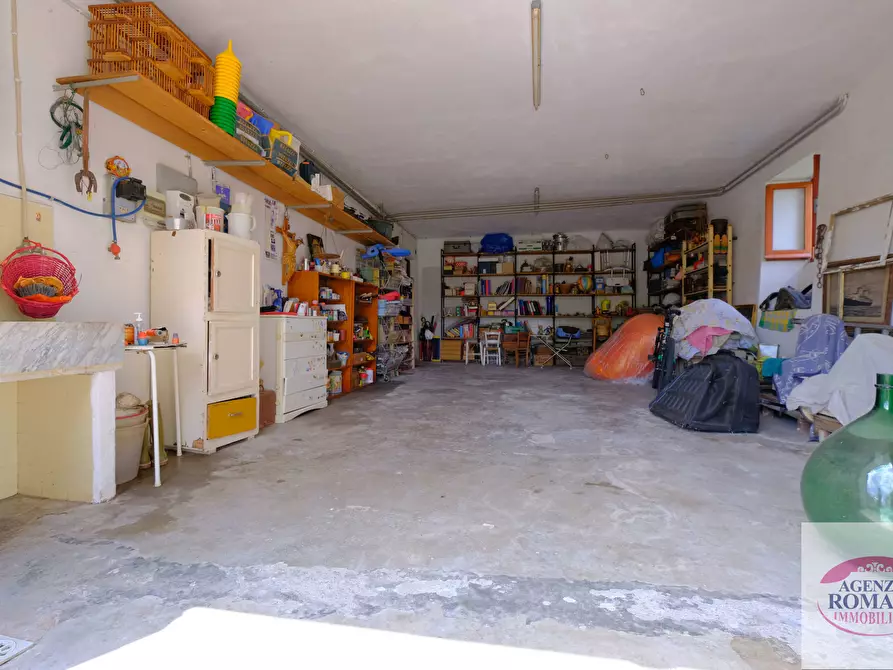 Immagine 50 di Villa in vendita  a Pareto