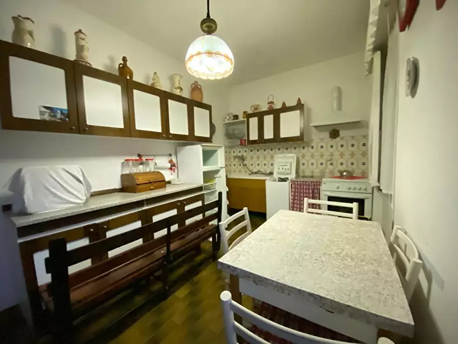 Immagine 4 di Casa trifamiliare in vendita  in via Vara Superiore 86 a Urbe