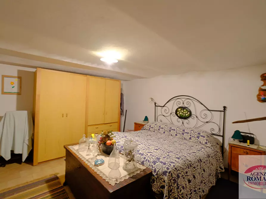 Immagine 37 di Rustico / casale in vendita  a Pareto