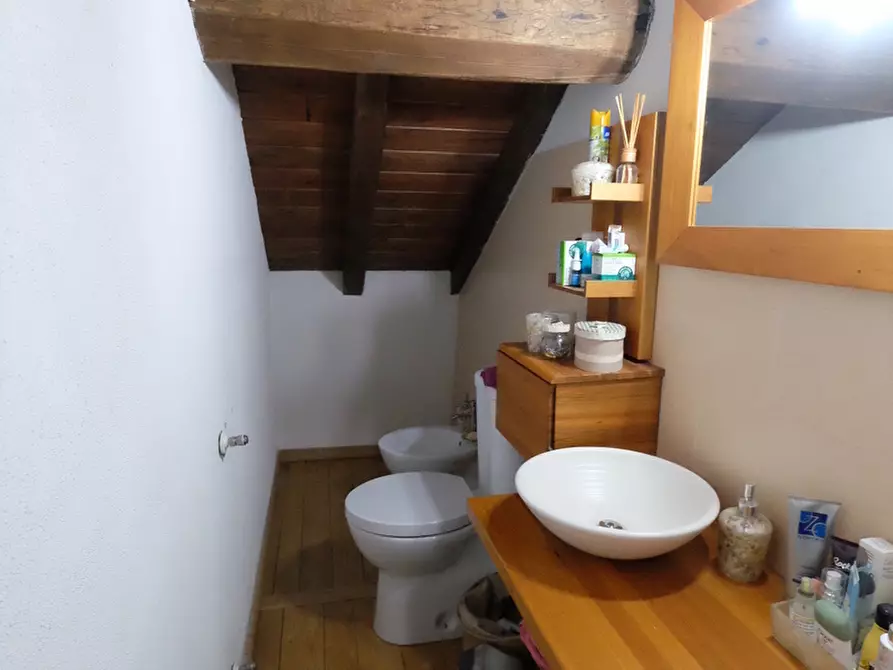 Immagine 26 di Rustico / casale in vendita  a Tiglieto