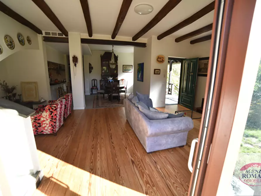 Immagine 26 di Villa in vendita  in Via Menacciano 1 a Pontinvrea