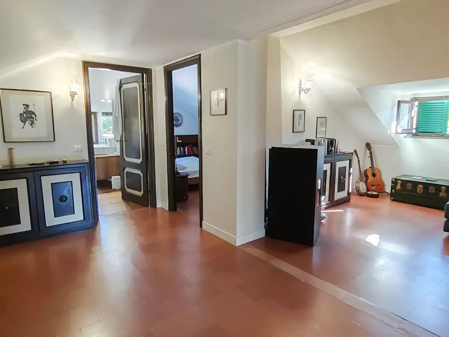 Immagine 40 di Villa in vendita  in Via Menacciano 1 a Pontinvrea