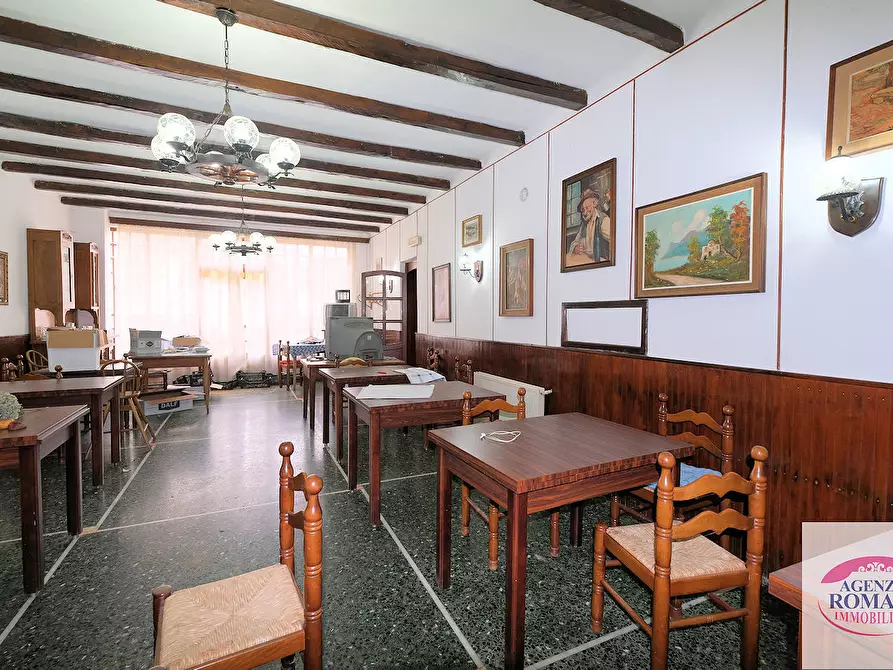 Immagine 10 di Palazzo in vendita  in Via Stefano Ramorino 14 a Urbe