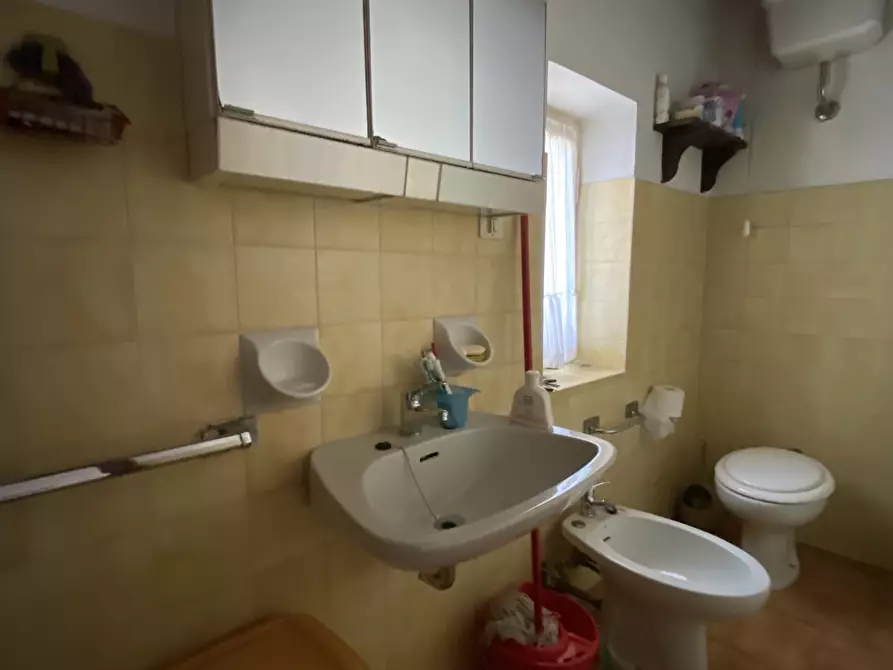 Immagine 22 di Quadrilocale in vendita  a Tiglieto