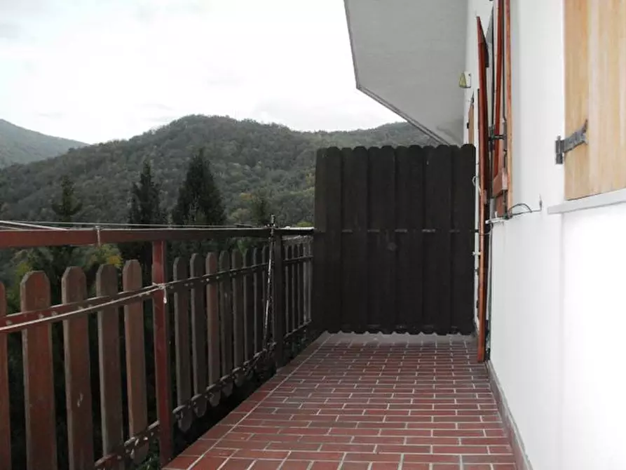 Immagine 6 di Bilocale in vendita  a Urbe