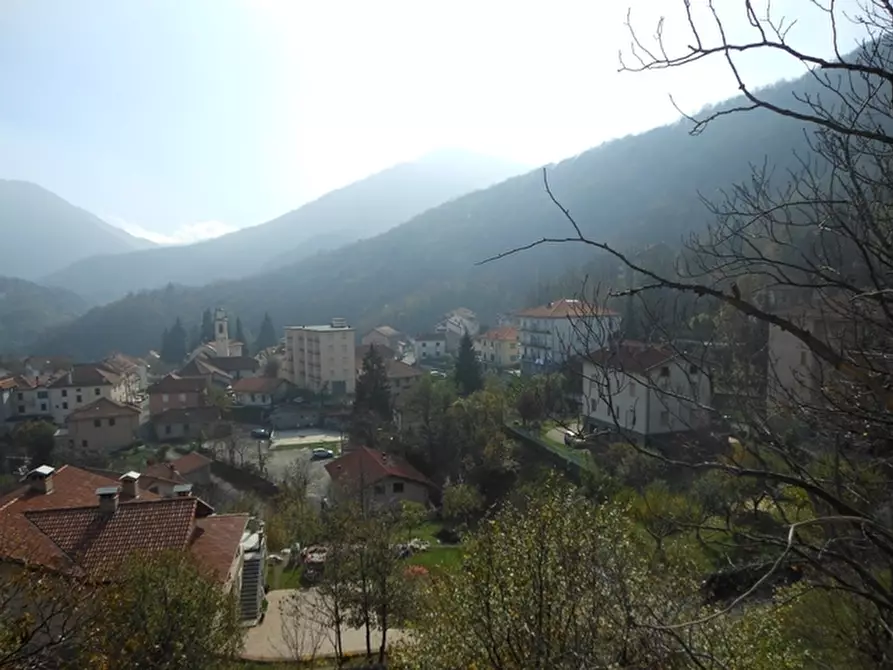 Immagine 41 di Appartamento in vendita  a Urbe