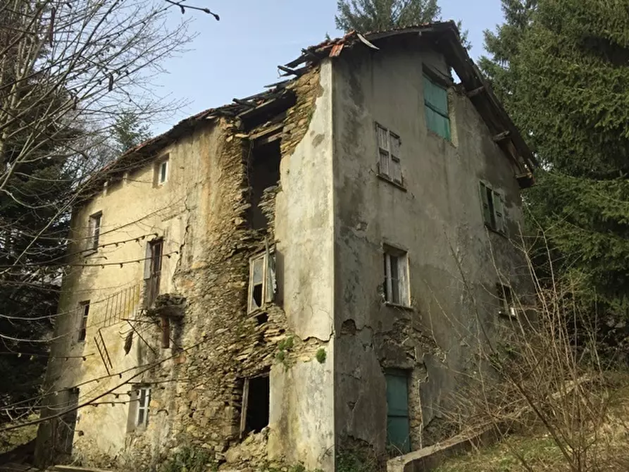 Immagine 3 di Rustico / casale in vendita  a Urbe