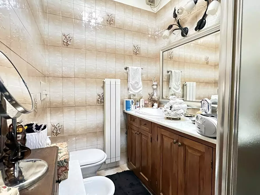 Immagine 32 di Appartamento in vendita  in SP49 41 a Urbe