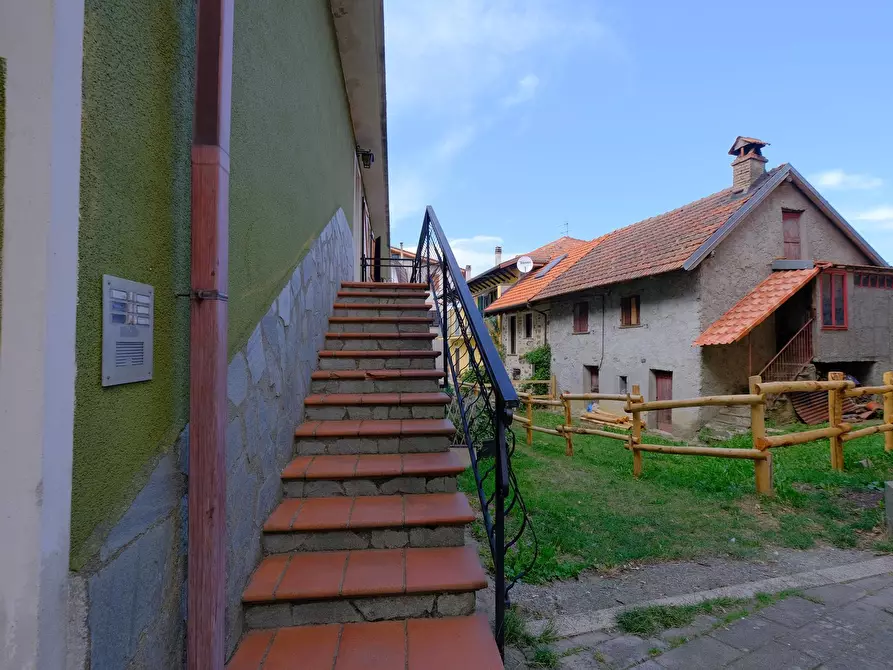 Immagine 5 di Trilocale in vendita  a Ponzone