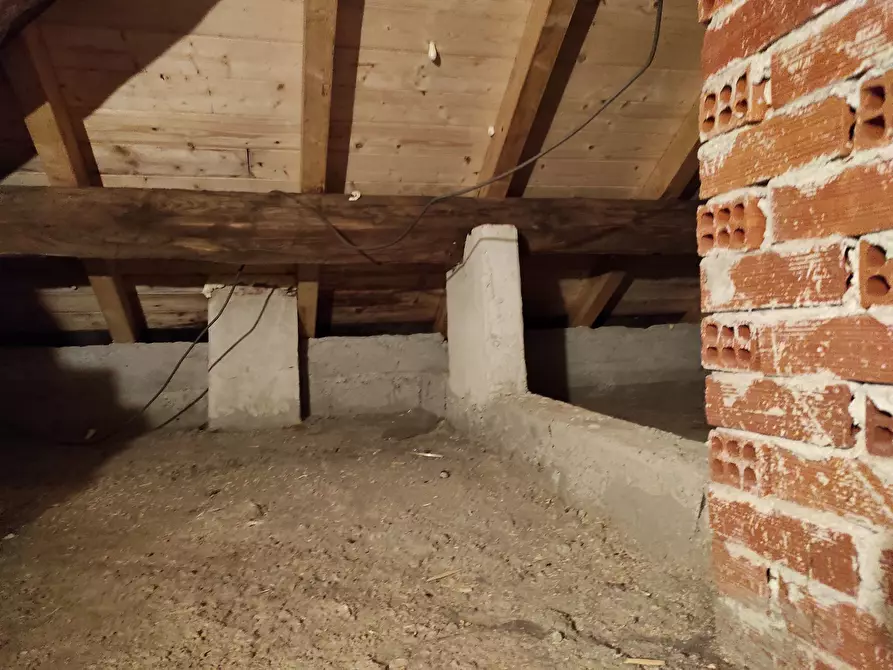 Immagine 28 di Casa indipendente in vendita  a Sassello