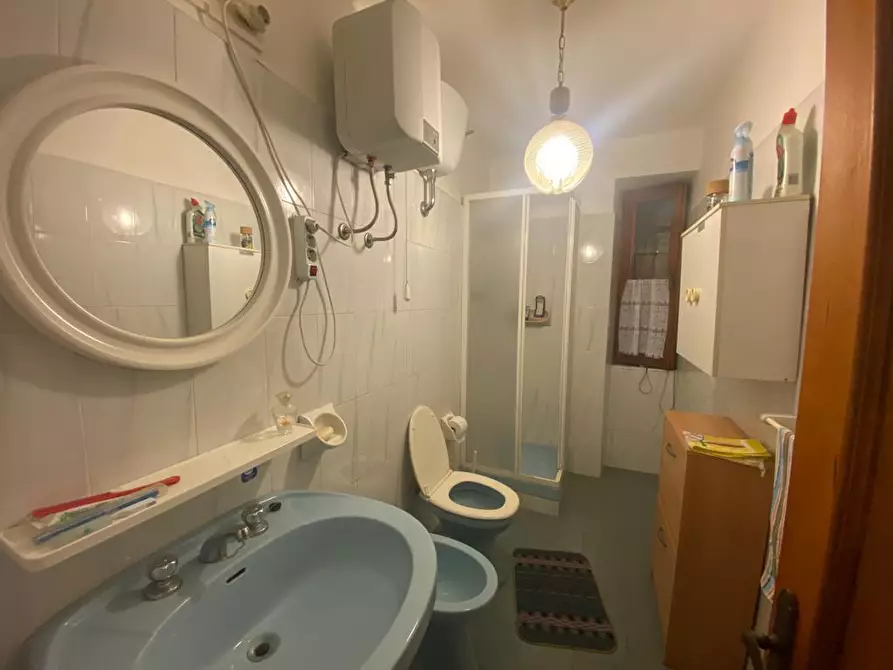 Immagine 8 di Rustico / casale in vendita  a Urbe