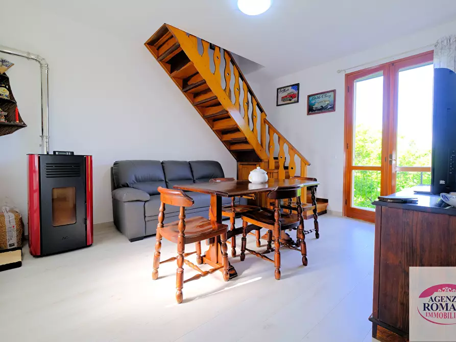 Immagine 10 di Trilocale in vendita  in Localita' Molana 27 a Sassello