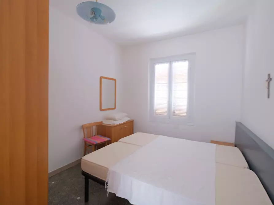 Immagine 12 di Albergo/B&B/Residence in vendita  a Urbe