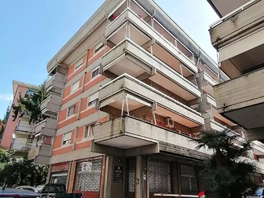 Immagine 1 di Quadrilocale in vendita  in Via Nino Bixio 10/2 a Rapallo