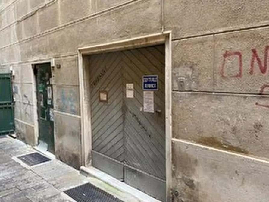 Immagine 3 di Magazzino in vendita  in Vico a Destra di San Pancrazio snc a Genova