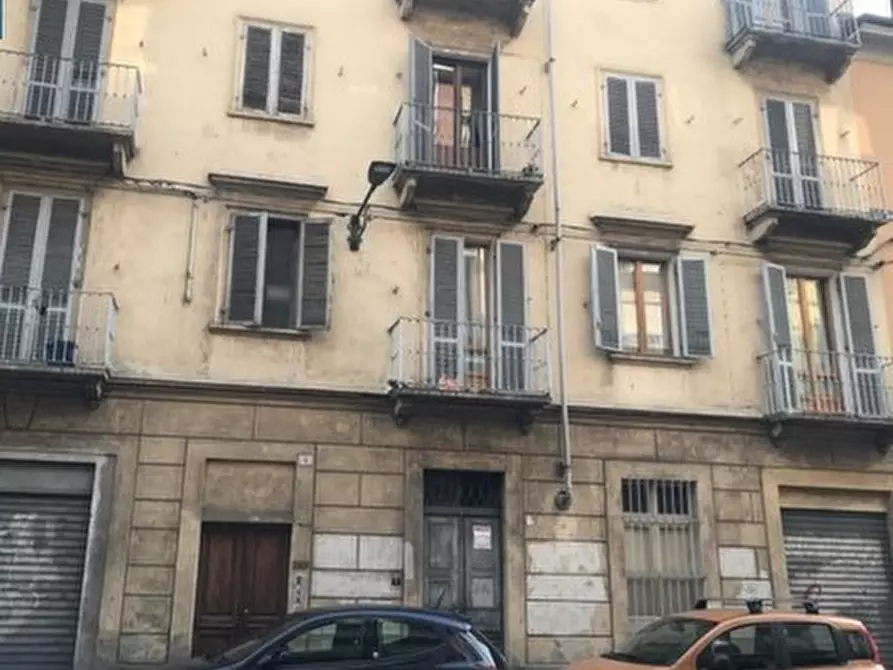 Immagine 1 di Bilocale in vendita  in Via Alessandria 4 a Torino