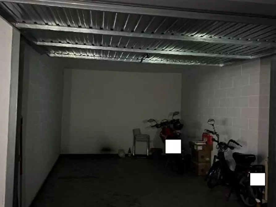 Immagine 7 di Garage in vendita  in Via Nicola Fabrizi 88 R a Genova