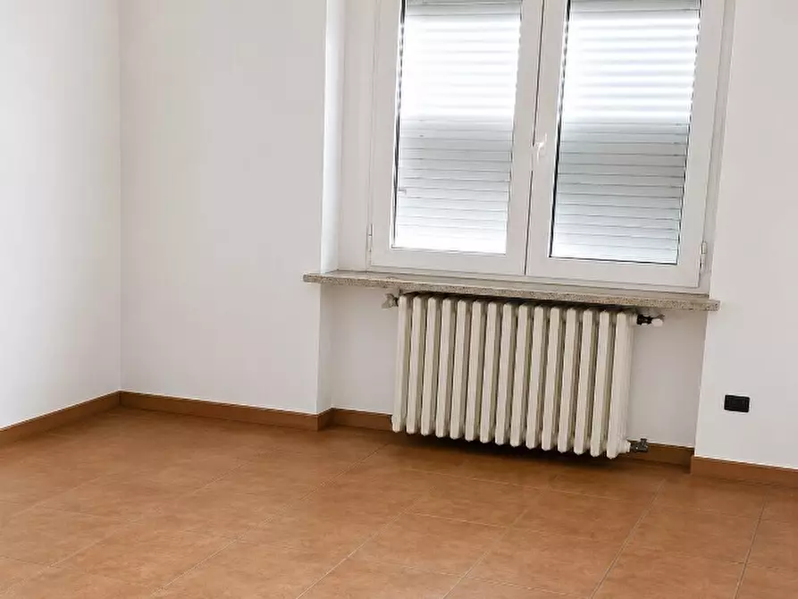 Immagine 7 di Pentalocale in vendita  in San Fosseto 132 a San Salvatore Monferrato