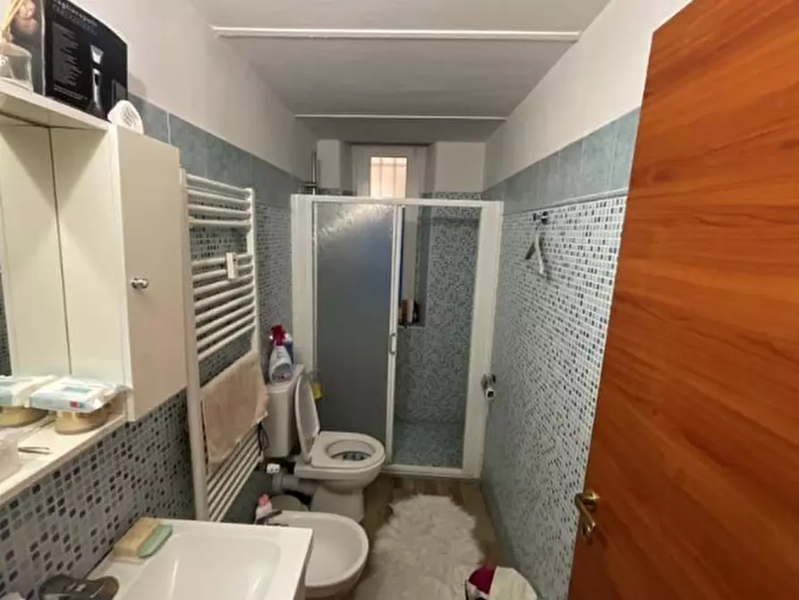 Immagine 7 di Pentalocale in vendita  in Piazza Gaetano Alimonda 3 a Genova