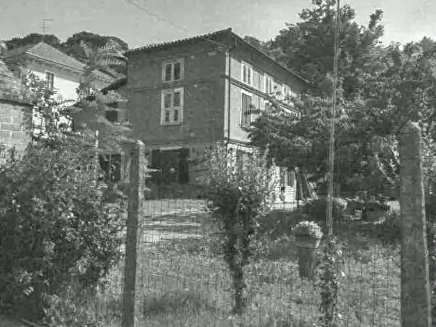 Immagine 1 di Porzione di casa in vendita  in Via Cortiglione 36 a Incisa Scapaccino