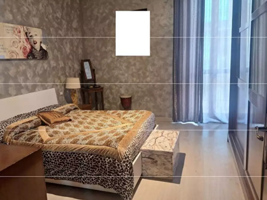 Immagine 5 di Pentalocale in vendita  in Via Banchette 18 a Torino