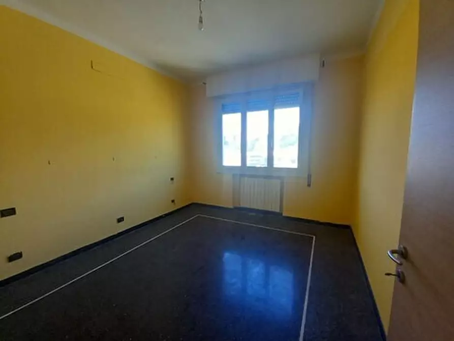 Immagine 7 di Pentalocale in vendita  in Via Walter Fillak 42 a Genova