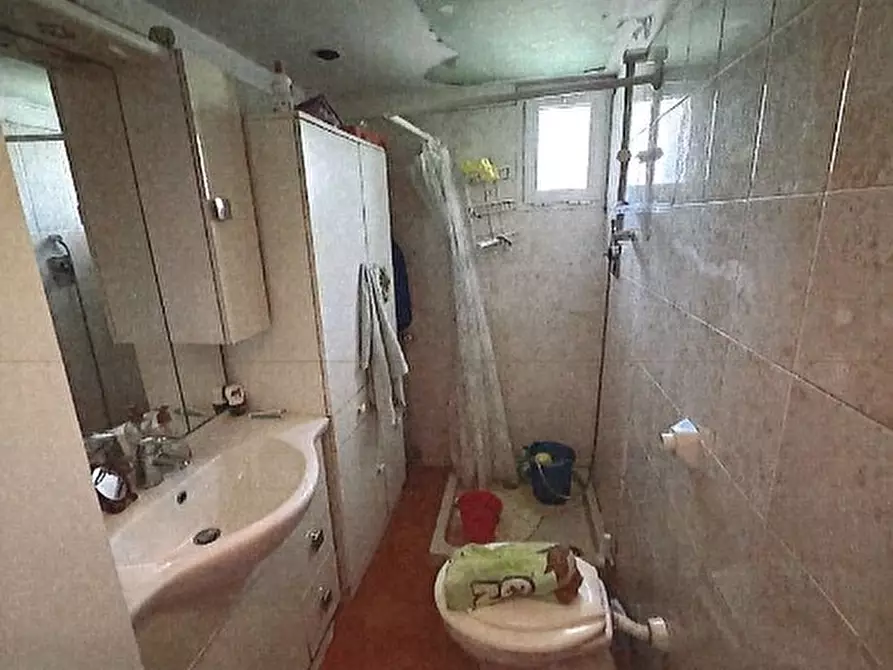 Immagine 7 di Quadrilocale in vendita  in Via Giro del Vento 66 a Genova