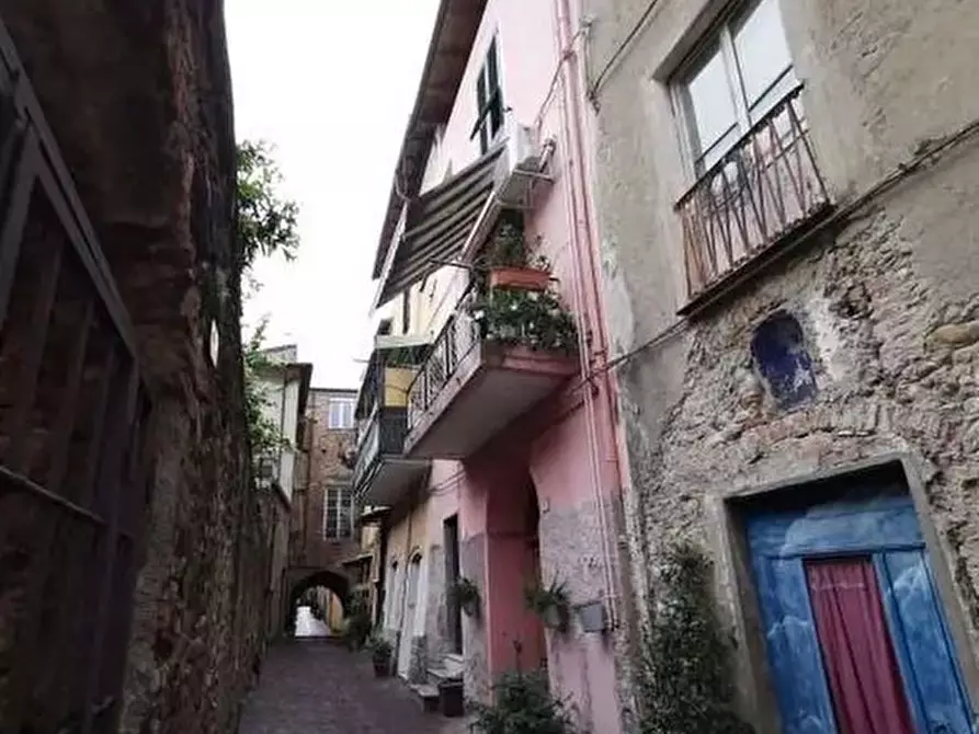 Immagine 1 di Pentalocale in vendita  in Vicolo San Rocco 13 a Villanova D'albenga