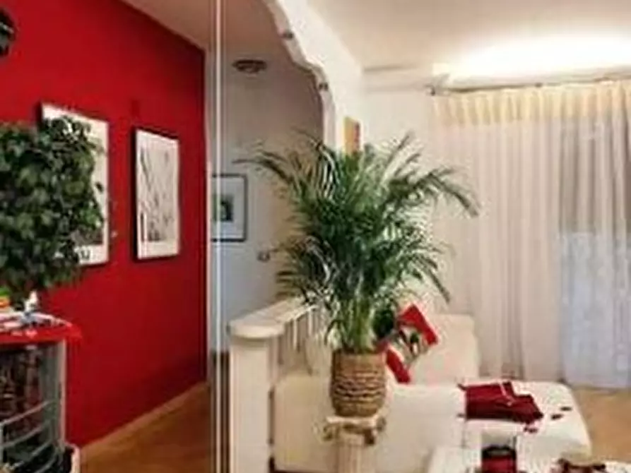 Immagine 5 di Pentalocale in vendita  in Via San Felice 17a a Genova