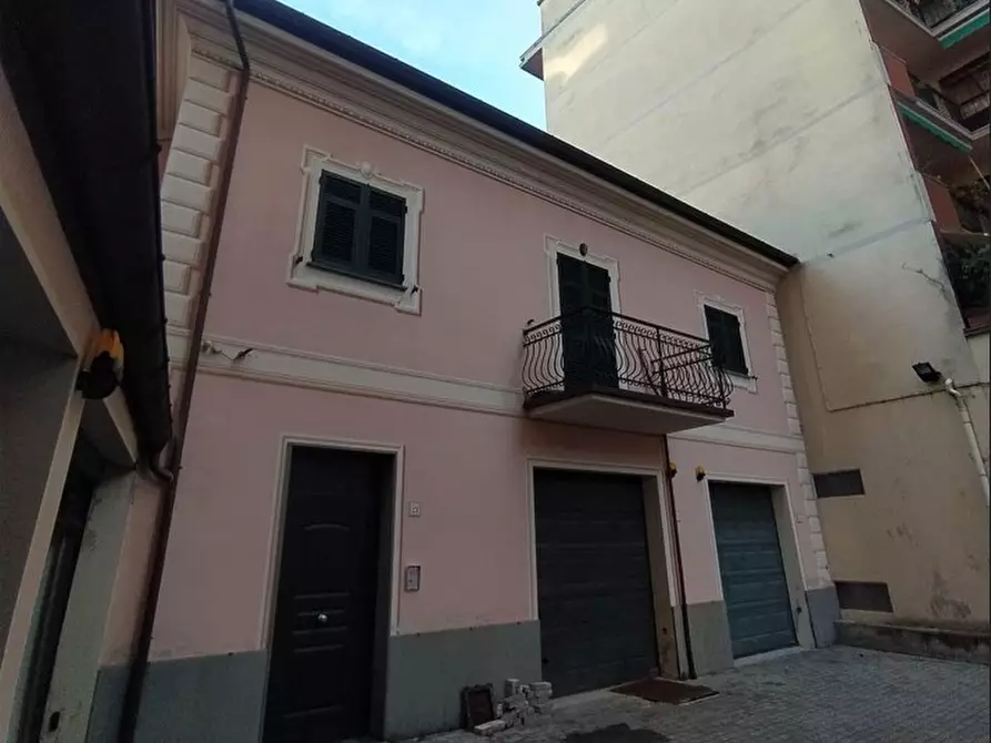 Immagine 15 di Quadrilocale in vendita  in Via Alessandro Lamarmora 21 a Rapallo