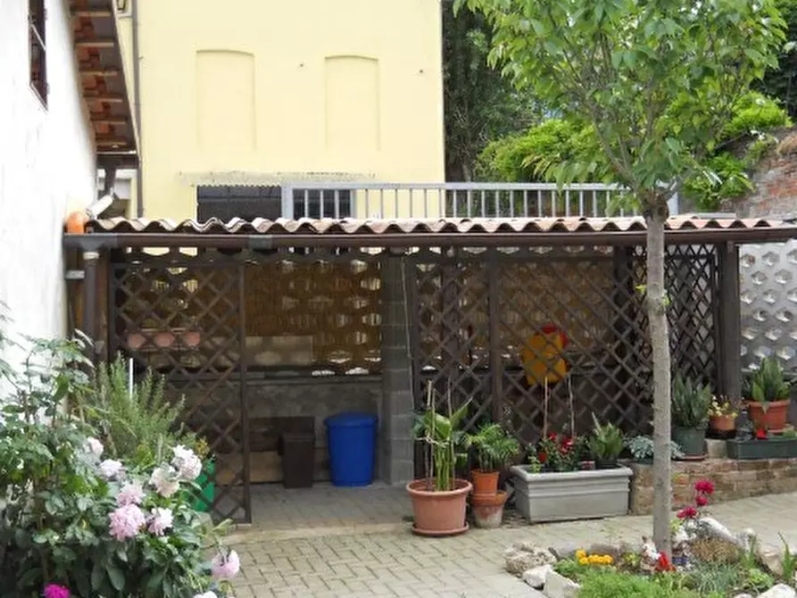 Immagine 7 di Villa in vendita  in Vicolo Graglia 24 a Castelletto Monferrato